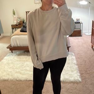 Beige sweatshirt🤍